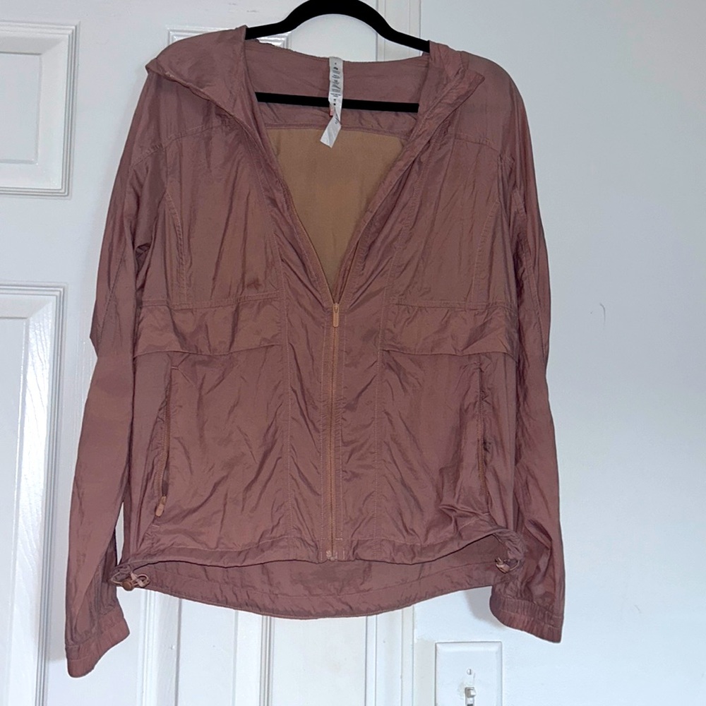 LULULEMON- Hood Lite Jacket (in brown- NWOT)